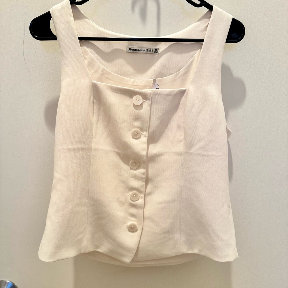 Abercrombie & Fitch Cream Sleeveless Crop Tank Top